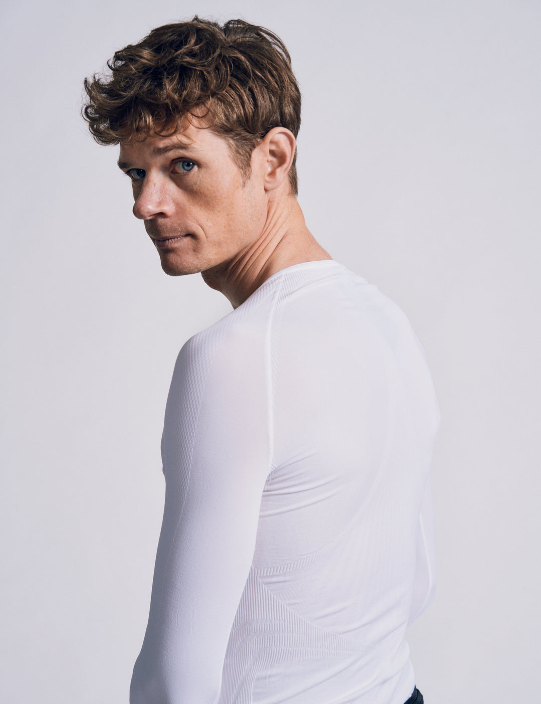 MB Q-SKIN LS SEAMLESS SVEDUNDERTRØJE - WHITE