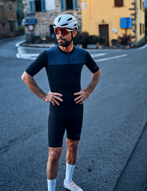 EXPERIENCE KORT TRIKOT - BLACK