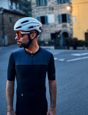 EXPERIENCE KORT TRIKOT - BLACK